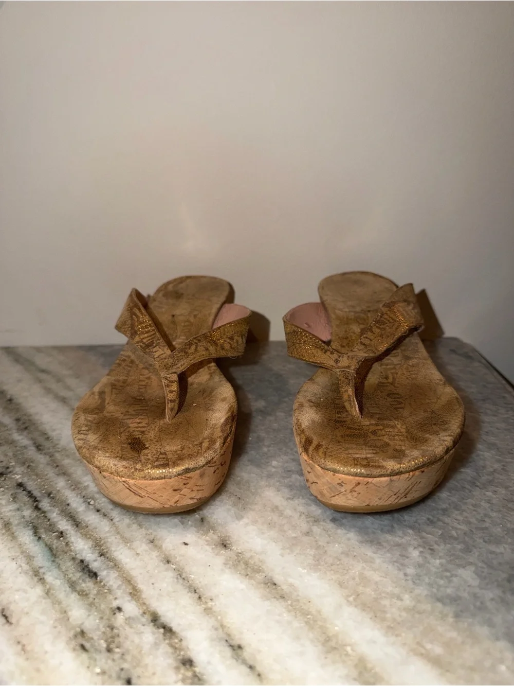 Stuart Weitzman Metallic Gold Cork Wedge Thong Sandals - Picture 2 of 4